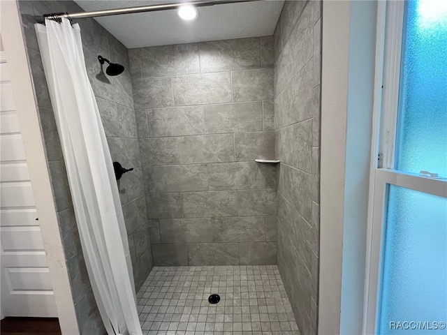 bathroom with walk in shower