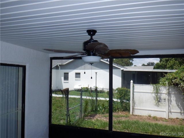 exterior details with ceiling fan