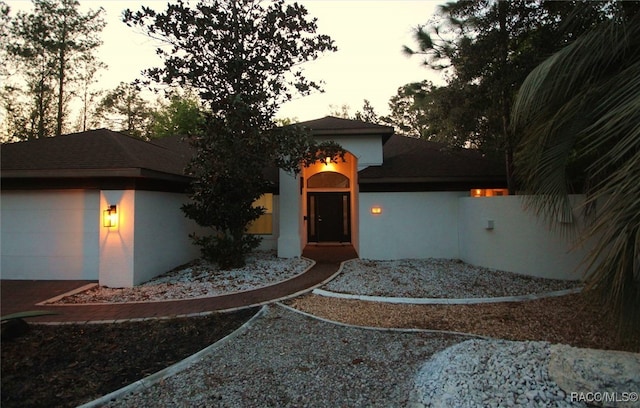 view of front of house with a garage