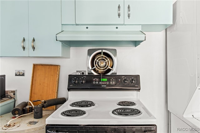 kitchen featuring electric stove