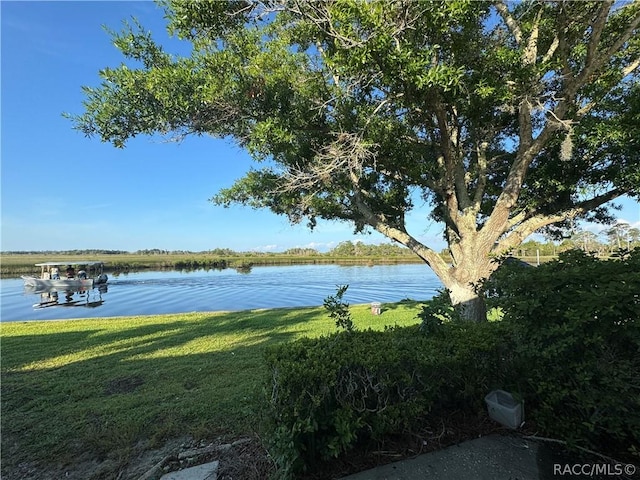 view of water feature with a boat dock