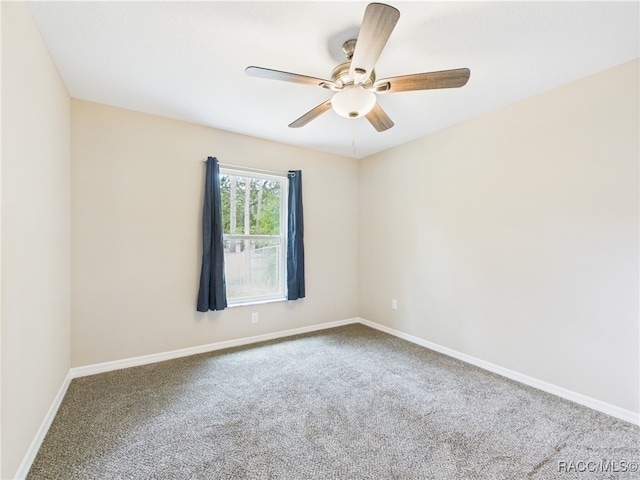 178 W Navarro Pl, Citrus Springs, FL 34434 - spare room featuring carpet floors, ceiling fan, and baseboards