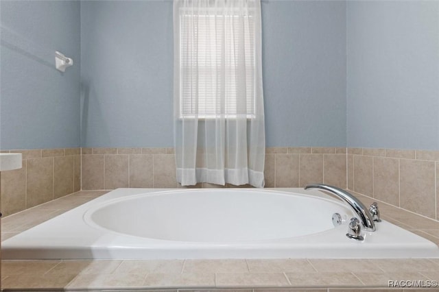 17 Eugenia Ct, Homosassa, FL 34446 - bathroom featuring a bath