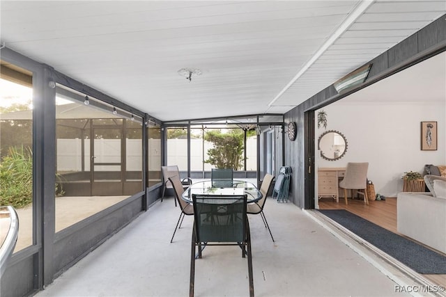 2310 N Watersedge Dr, Crystal River, FL 34429 - sunroom / solarium with outdoor dining space