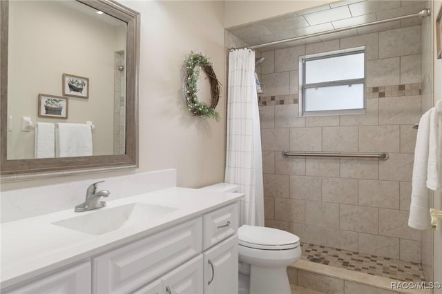3570 E Cove Park Trl, Hernando, FL 34442 - full bathroom with vanity, toilet, and tiled shower