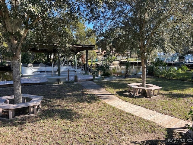 view of yard featuring a water view