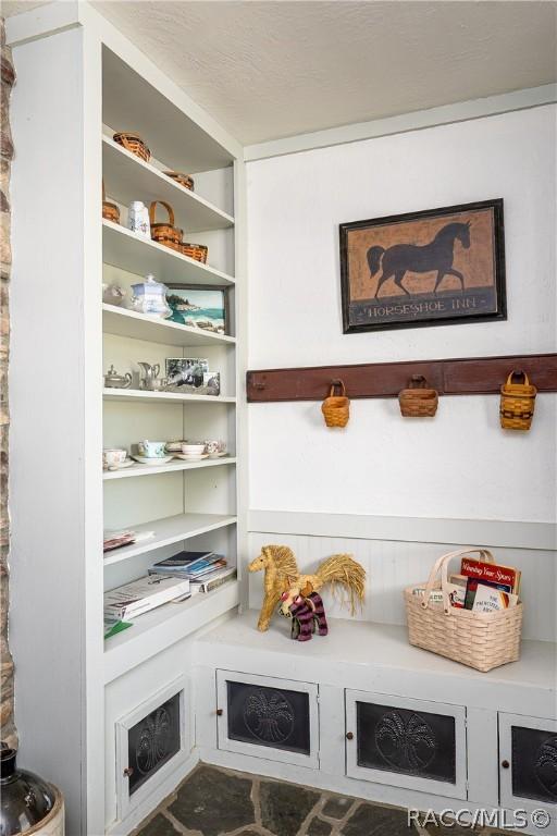 4210 W Horseshoe Dr, Beverly Hills, FL 34465 - view of mudroom