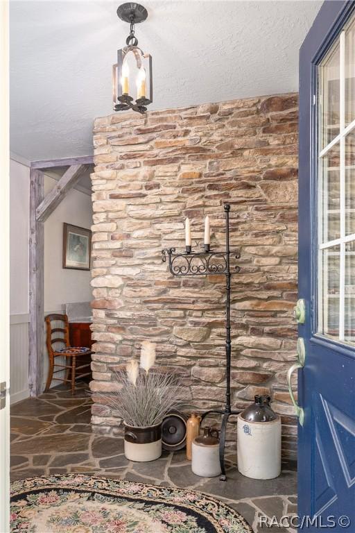 4210 W Horseshoe Dr, Beverly Hills, FL 34465 - detailed view of a wainscoted wall