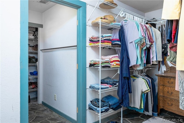 4210 W Horseshoe Dr, Beverly Hills, FL 34465 - view of walk in closet