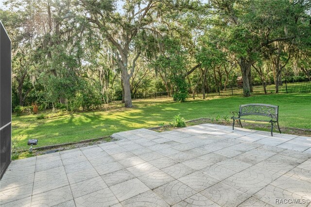 1324 Circus Ter, Hernando, FL 34442 - view of patio / terrace with a fenced backyard