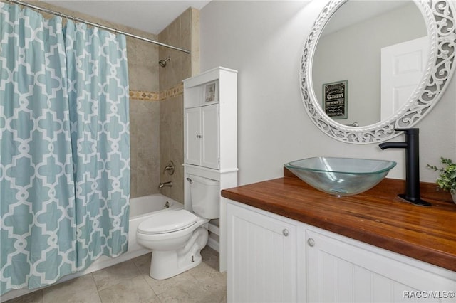 full bathroom featuring toilet, vanity, and shower / tub combo with curtain