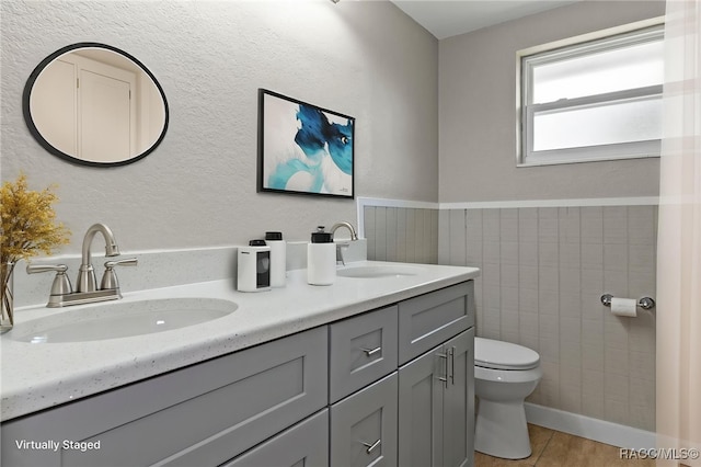 1 Taft St, Beverly Hills, FL 34465 - full bathroom with toilet and double vanity