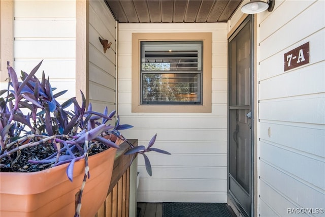 view of entrance to property