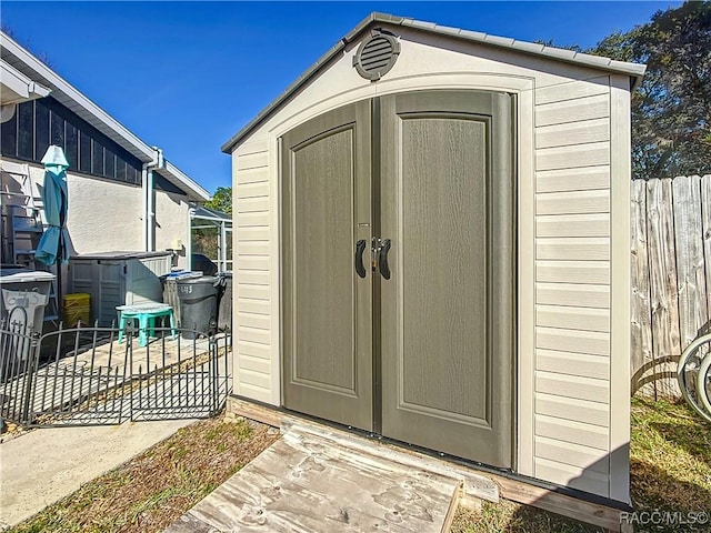 view of outbuilding