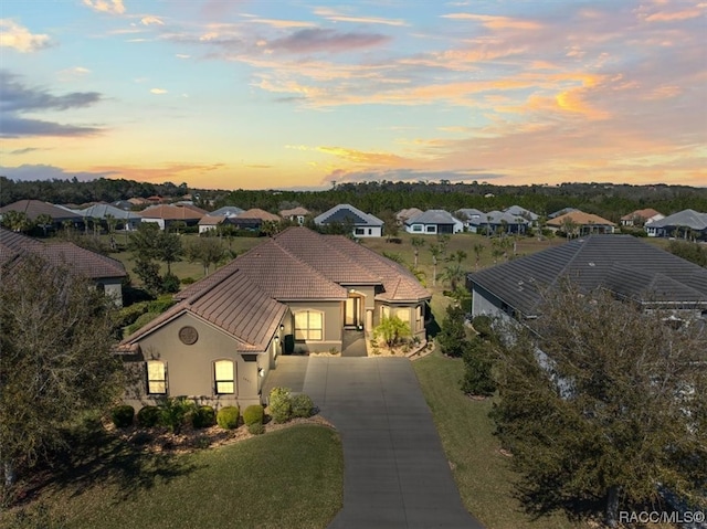 view of aerial view at dusk