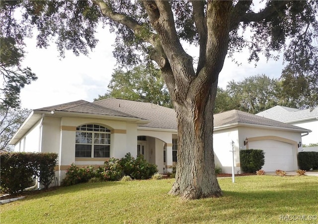 4614 N Crestline Dr, Beverly Hills, FL 34465 - ranch-style home featuring an attached garage, a front lawn, and stucco siding