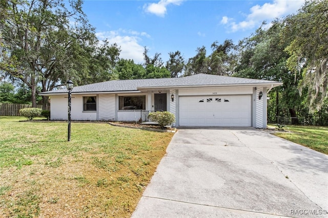 1420 E Silver Thorn Loop, Hernando, FL 34442 - ranch-style house featuring a garage and concrete driveway