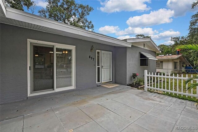 657 NE 11th St, Crystal River, FL 34428 - view of patio