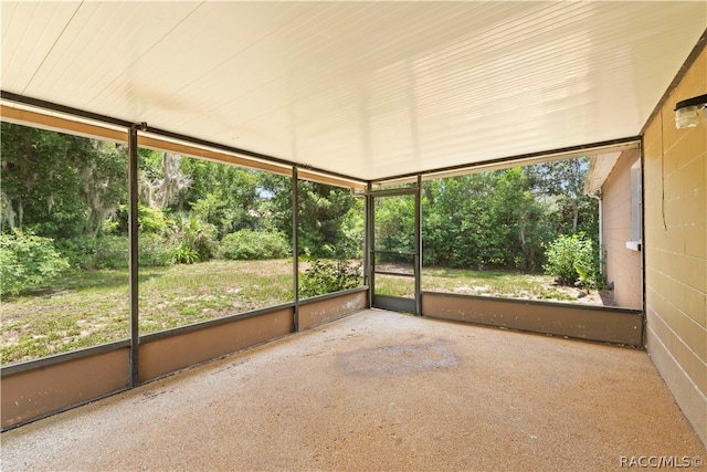 view of unfurnished sunroom