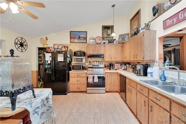 4200 W Breckenridge Ct, Beverly Hills, FL 34465 - kitchen with appliances with stainless steel finishes, lofted ceiling, light countertops, a ceiling fan, and light wood-style floors