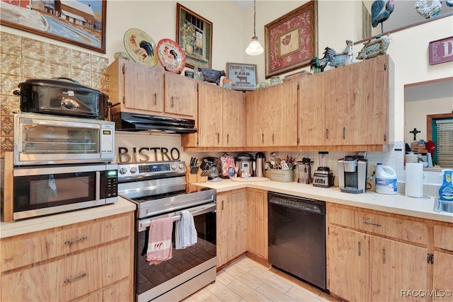 4200 W Breckenridge Ct, Beverly Hills, FL 34465 - kitchen featuring appliances with stainless steel finishes, under cabinet range hood, light brown cabinetry, and light countertops