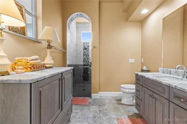 5061 W Oakhill St, Dunnellon, FL 34433 - bathroom with vanity and tiled shower