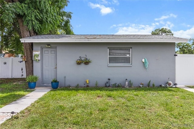 2 William Tell Ln, Beverly Hills, FL 34465 - view of front of house with stucco siding