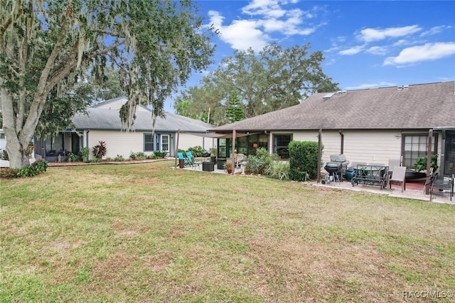 view of yard with a patio area