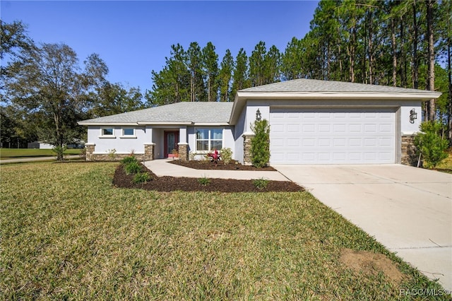 view of front facade featuring a garage and a front yard