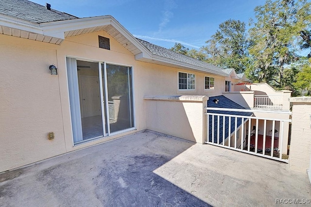 exterior space featuring a balcony