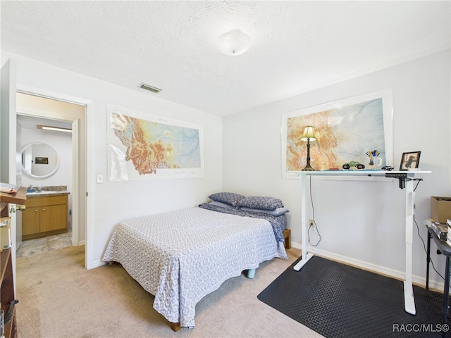896 N Hollywood Cir, Crystal River, FL 34429 - carpeted bedroom featuring a sink