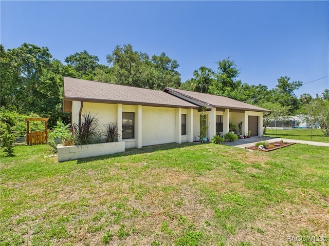 896 N Hollywood Cir, Crystal River, FL 34429 - view of front of home with an attached garage