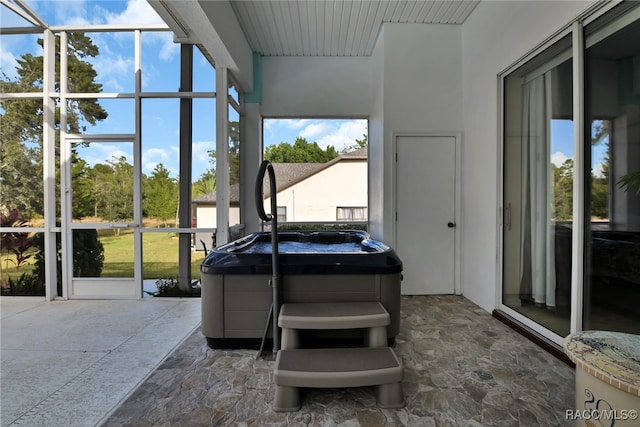 view of sunroom / solarium