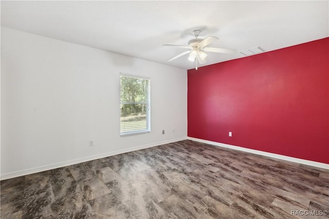 unfurnished room featuring ceiling fan