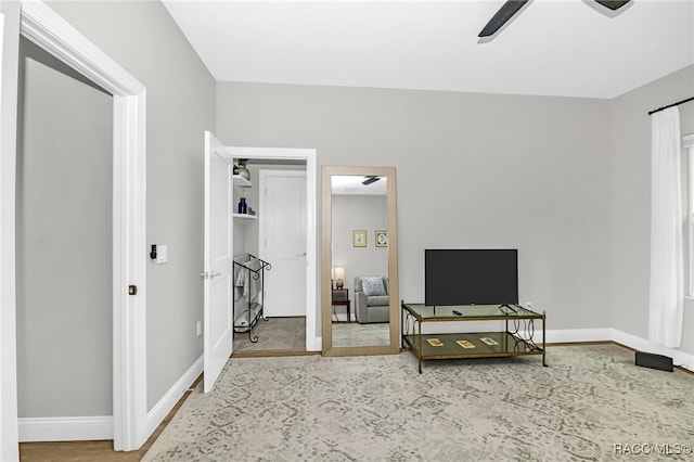 bedroom featuring ceiling fan