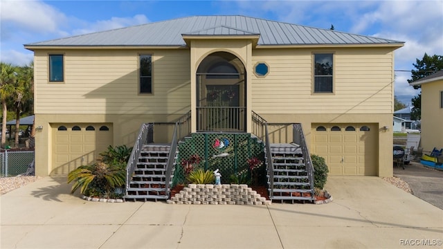 view of front facade with a garage