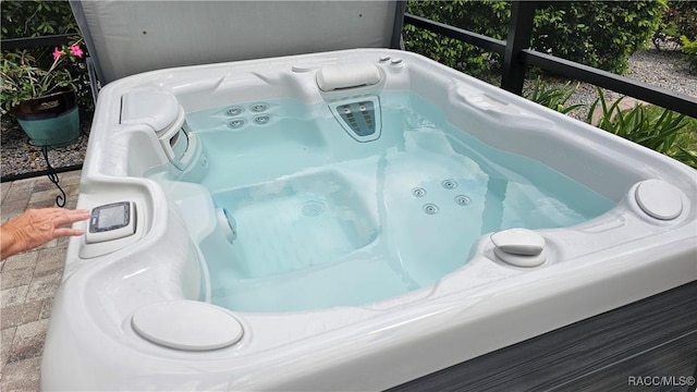 details featuring a jacuzzi