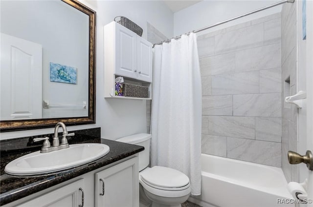 full bathroom with shower / bath combination with curtain, vanity, and toilet