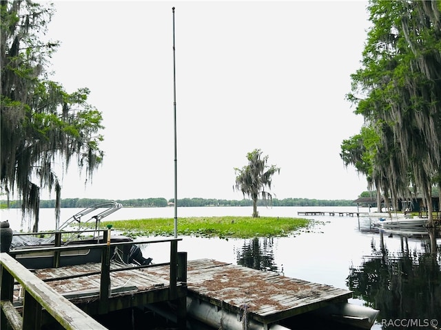 view of dock featuring a water view