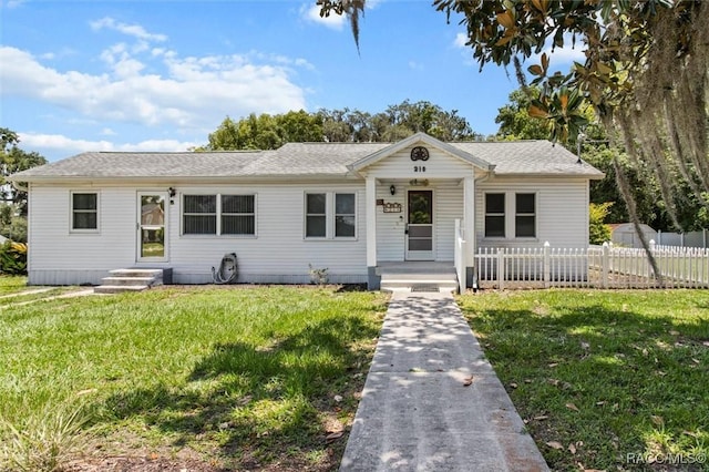 218 N Osceola Ave, Inverness, FL 34450 - bungalow with roof with shingles