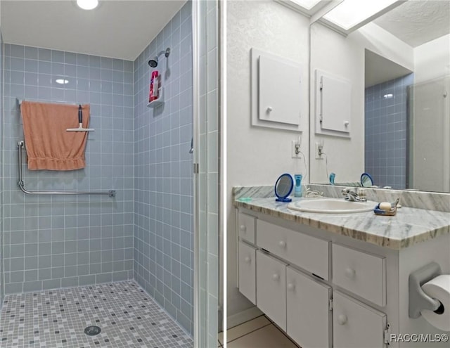 3621 N Lucille Dr, Beverly Hills, FL 34465 - full bath featuring a stall shower and vanity