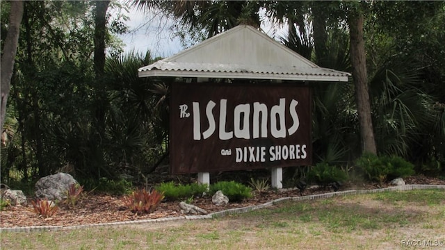 11467 W Sandpiper Ct, Crystal River, FL 34429 - view of community sign