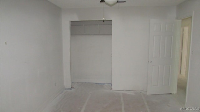 11467 W Sandpiper Ct, Crystal River, FL 34429 - unfurnished bedroom with a closet