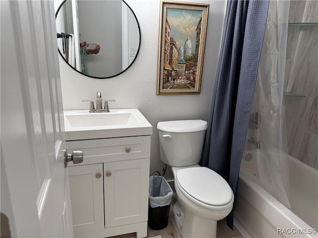10765 W Spring Cir, Crystal River, FL 34428 - full bath with toilet, vanity, and shower / tub combo