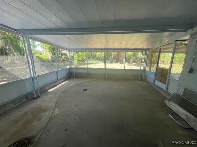 120 NW Magnolia Cir, Crystal River, FL 34428 - unfurnished sunroom featuring plenty of natural light