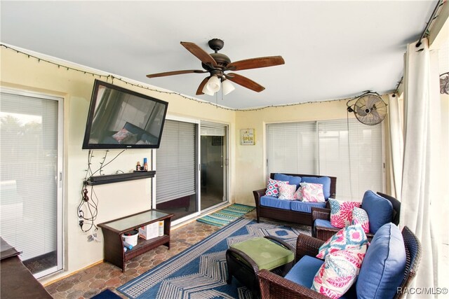 5728 Colonial Dr, New Port Richey, FL 34653 - photo 19