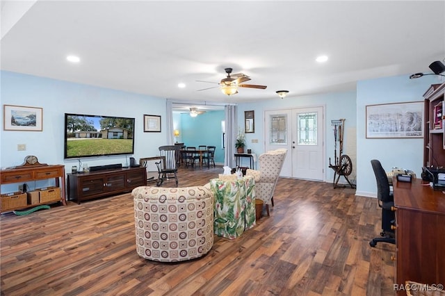 927 Cedar Ave, Inverness, FL 34452 - living room featuring a ceiling fan, wood finished floors, a desk, recessed lighting, and baseboards
