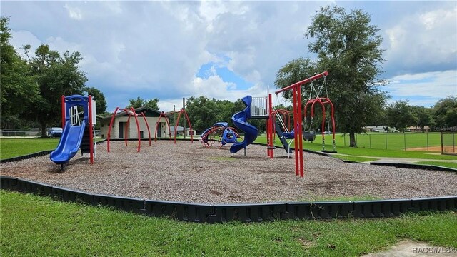 10147 N Dyal Dr, Citrus Springs, FL 34434