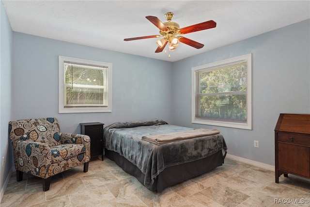 bedroom with ceiling fan