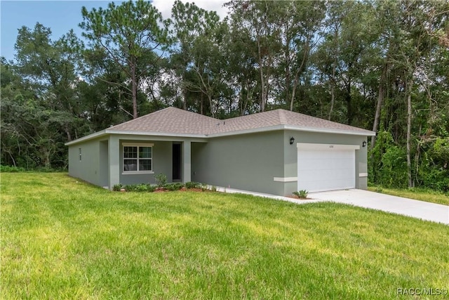 ranch-style home featuring a shingled roof, a garage, stucco siding, a front yard, and driveway